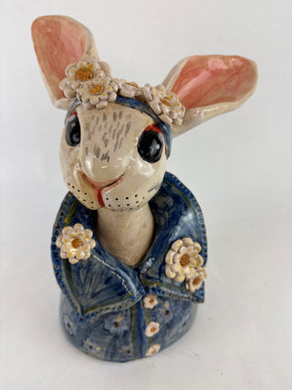 Bust -Rabbit Regal