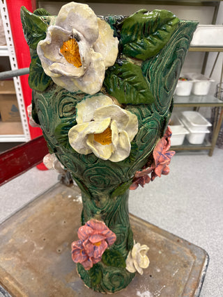 Jardiniere Planter stand - Magnolia Flowers