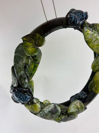 Sculpture - Hanging Ring Dart Frogs