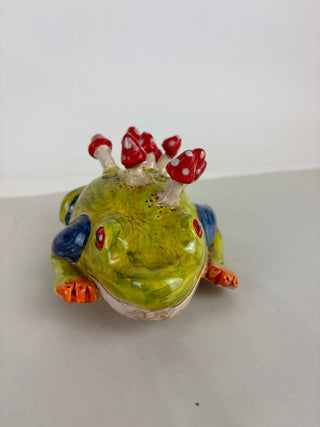 Animal Sculpture - Toadstool Frog