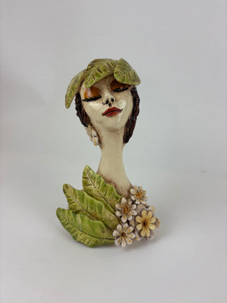 Mini Bust- Daisy