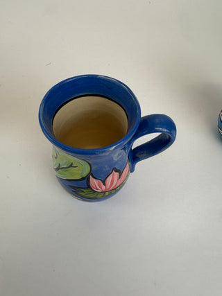 Mug - Frog on dark blue