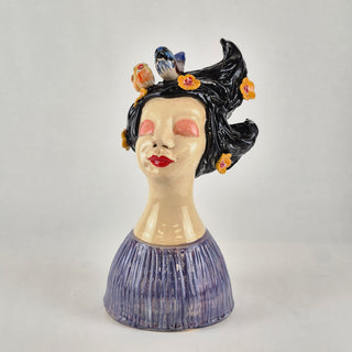 Bust - Betty & her Birds